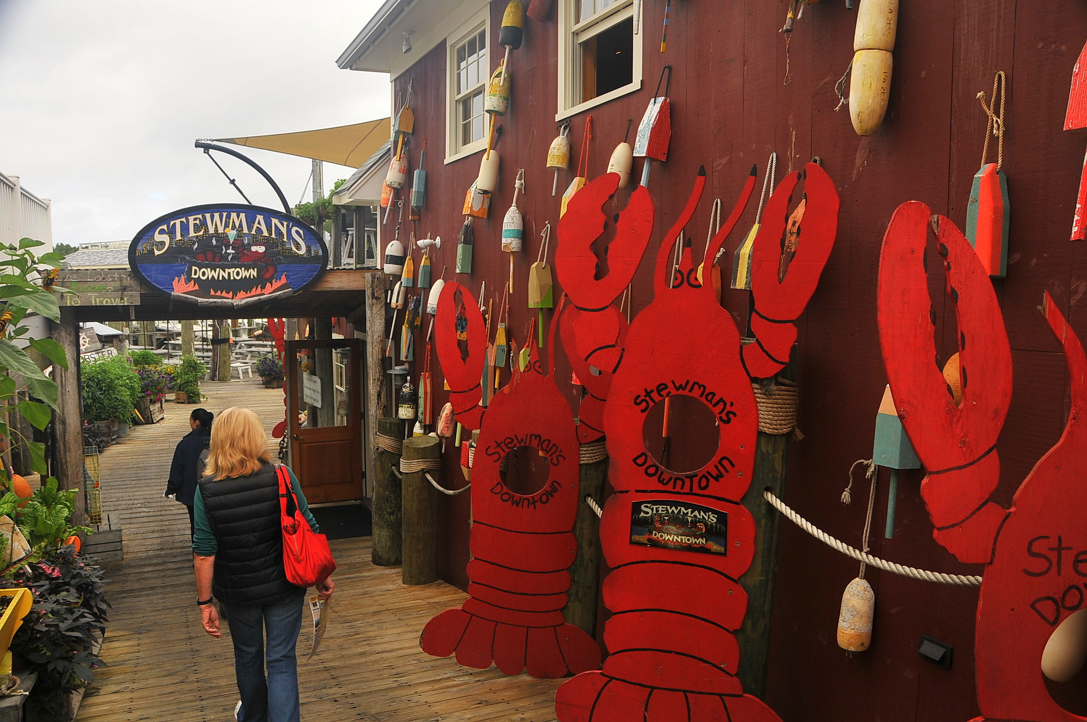 Bar Harbor Eats: Stewman's Lobster Pound - Kiku Corner